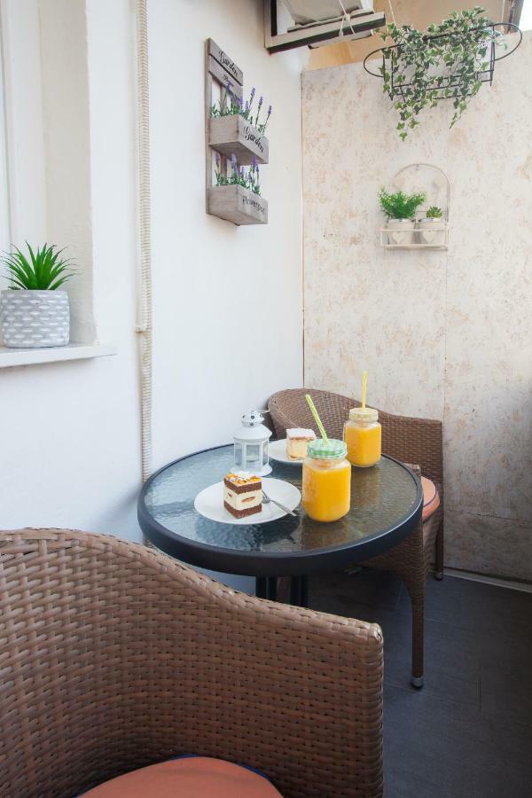 Royal View Apartment